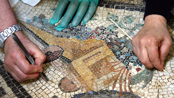 Restaurationsarbeiten am Dionysos-Mosaik