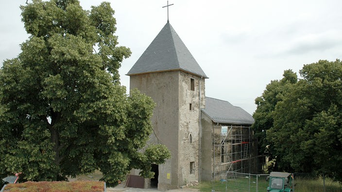 Restaurierte, ehemalige Kirche St. Rochus von Wollseifen