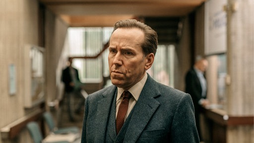 Professor Jasper Tempest (Ben Miller)