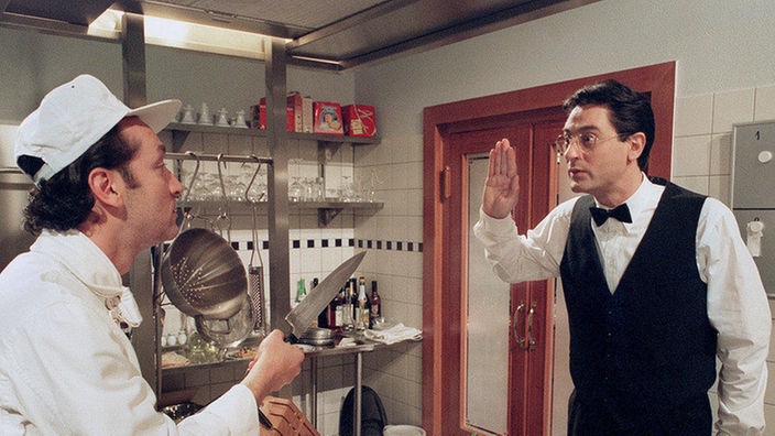 Der Streit zwischen Fausto (Antonio Paradiso, li) und Paolo (Sigo Lorfeo) spitzt sich zu.