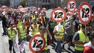 Demonstration in Wien gegen den 12-Stunden-Arbeitstag