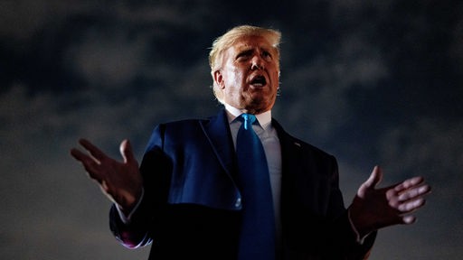 US-Präsident Donald Trump spricht bei einer Wahlkampfveranstaltung in Latrobe (Pennsylvania) am 03.09.2020. 