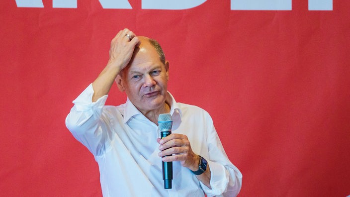 Bundeskanzler Olaf Scholz (SPD) im DGB-Gewerkschaftshaus in Frankfurt am 11.08.2023.