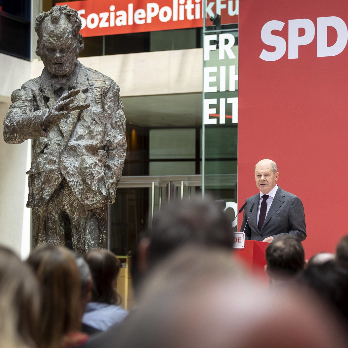 Von Brandt bis Scholz: Ist die SPD ein Auslaufmodell?