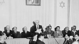 Ben Gurion proklamiert die Gründung des Staates Israel