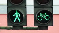 Ampel Fußgänger und Fahrradfahrer