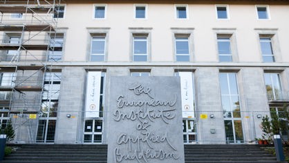 Das Hauptgebäude des Instituts