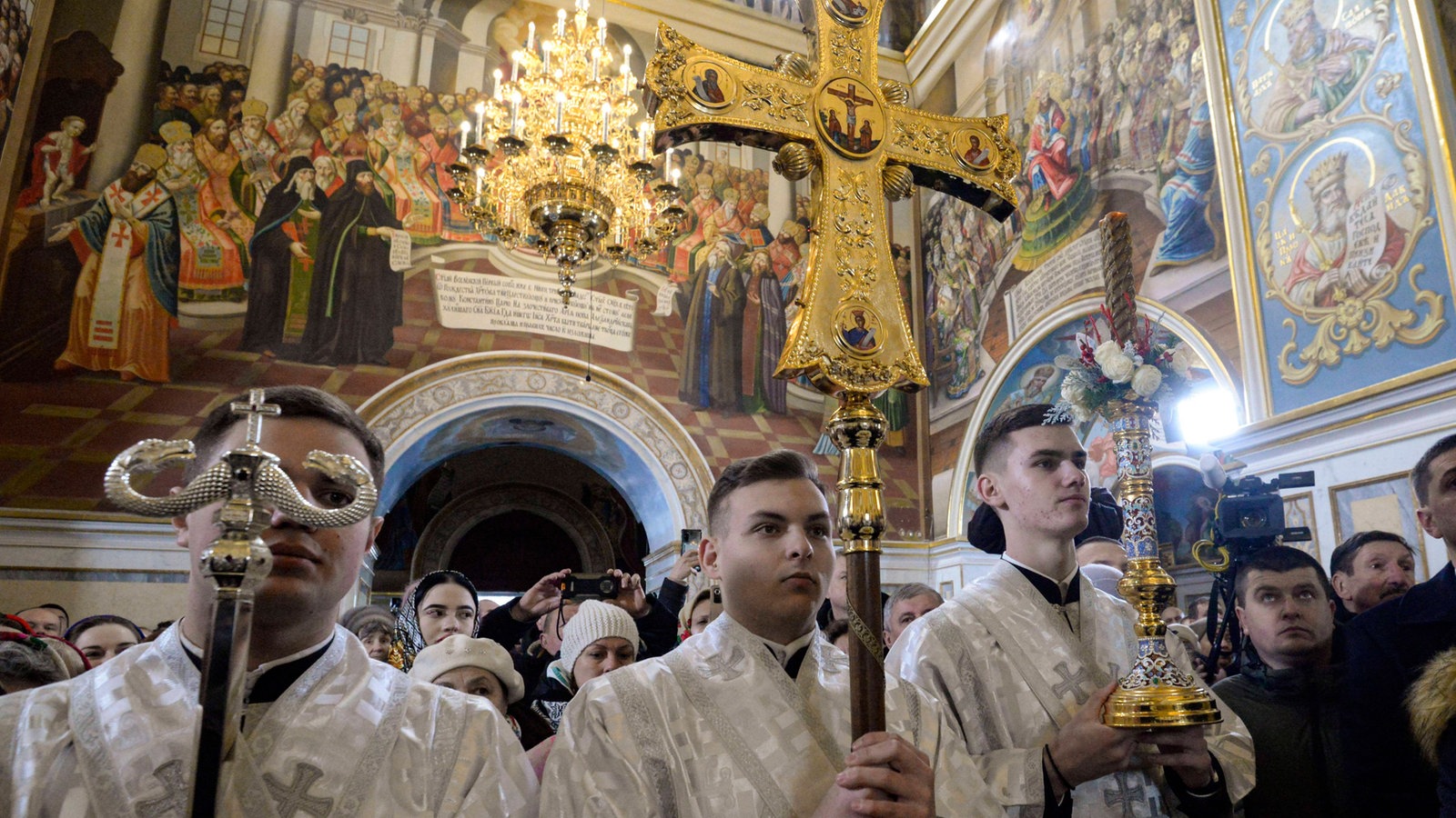 Zwei Kirchen, zwei Daten Orthodoxe Weihnachten in der Ukraine WDR 3