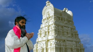 Das Dach des Hindu-Tempels