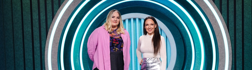 Giulia Becker zu Gast in der Caroline Kebekus Show