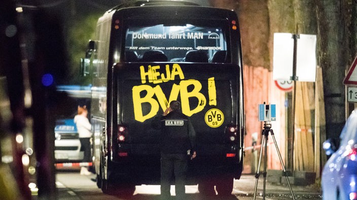 BVB-Mannschaftsbus.