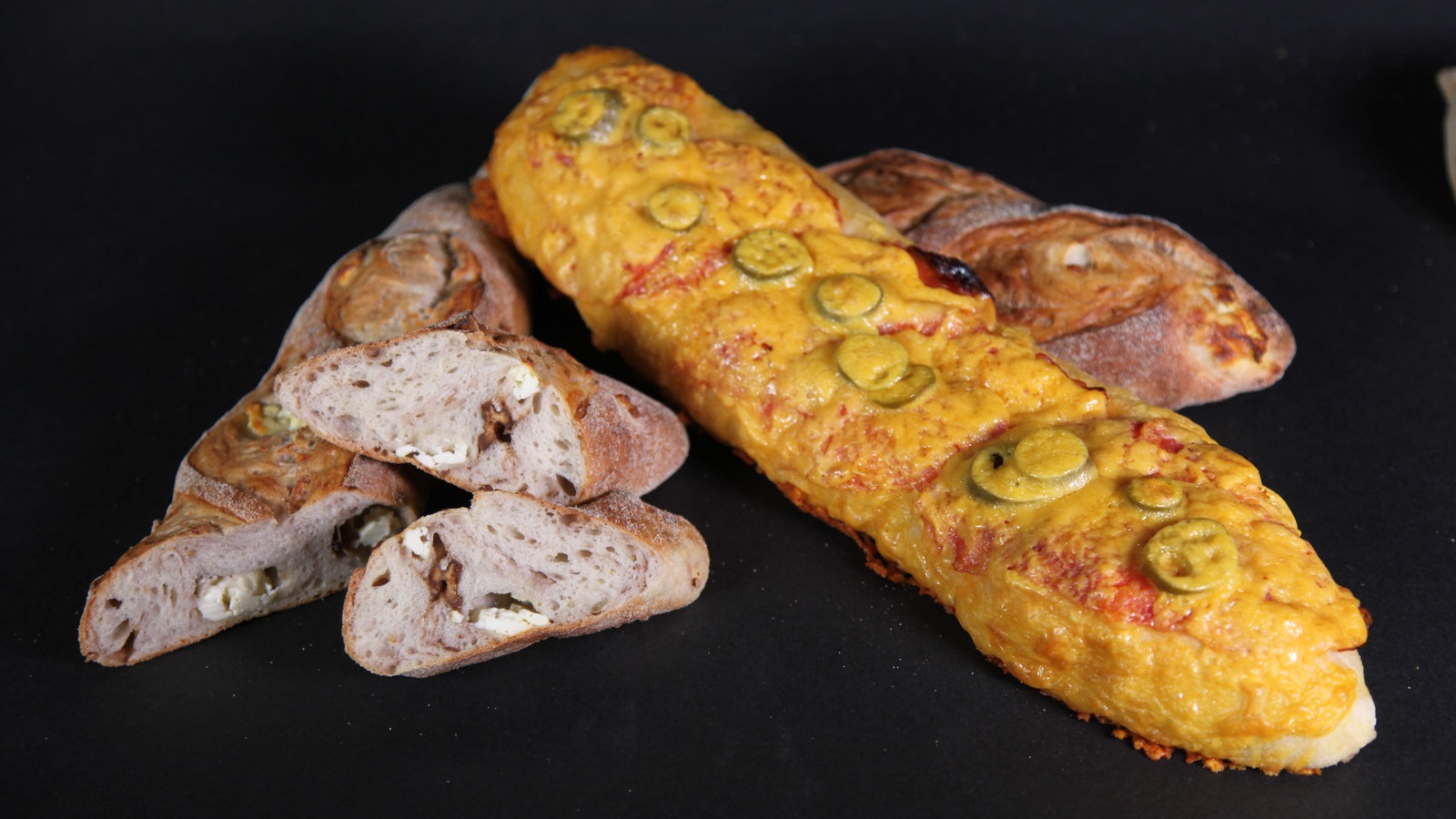 Gefülltes Baguette mit Jalapenos, Chorizo und Cheddar - Rezepte ...