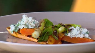 Gegrillte Süßkartoffeln mit Kräuter-Hüttenkäse