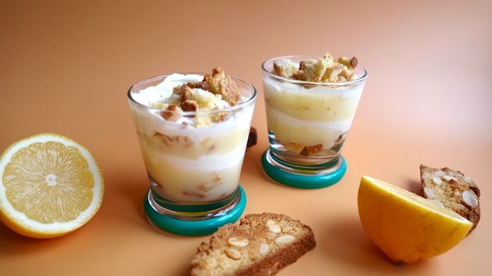 Zitronencreme mit Cantuccini