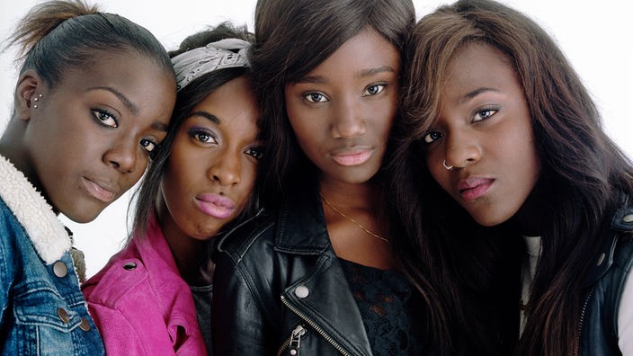 Die Mädchebande, v.l.n.r.: Fily (Marietou Toure), Adiatou (Lindsay Karamoh), Marieme (Karidja Touré), Lady (Assa Sylla)