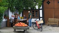 Björn Freitag besucht den Hof Niermann.