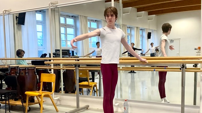 Kallum will bei der Abschluss-Aufführung am renommierten Hamburg-Ballett bestehen