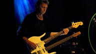 Rinus Gerritsen Golden Earring am Bass bei der Classic Rocknacht 2007