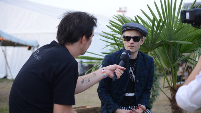 Deryck von Sum 41 im Interview beim Highfield Festival 2016
