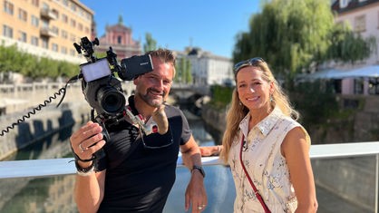 Tamina und Uwe auf einer Brücke in Ljubljana