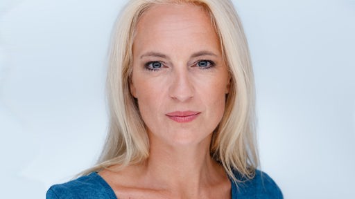 Anja Tanas, Autorin
