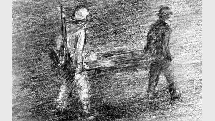 Kohlezeichnung von 2 Soldaten, die eine Bahre mit einem Verwundeten tragen