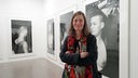 Annette Frick in der Ausstellung "Ein Augenblick im Niemandsland" im Marta Herford