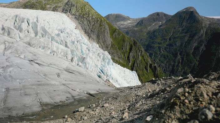 Gletscher an einem steilen Berghang