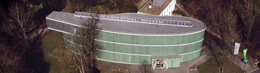 Blick von oben auf das Neanderthal-Museum