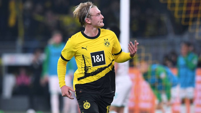 Julian Brandt von Borussia Dortmund bejubelt sein Tor gegen Werder Bremen
