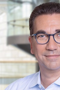 Guido Déus (CDU) gewinnt den Wahlkreis Bonn I bei der NRW-Landtagswahl 2022