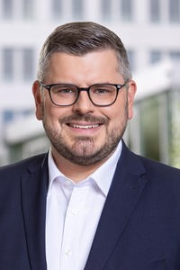 Peter Blumenrath (CDU) gewinnt den Wahlkreis Düsseldorf IV bei der NRW-Landtagswahl 2022