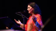 Die Sängerin Maryam Akhondy widmete ihre Preisträgerkonzert den Frauen im Iran.