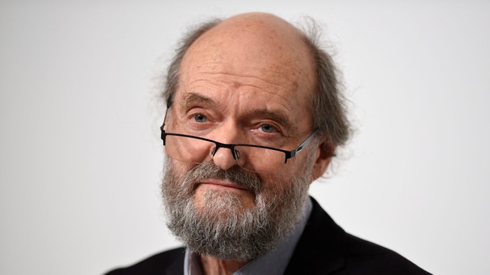 Porträt des estnischen Komponist Arvo Pärt