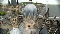 Blick von oben auf die Dächer des Doms