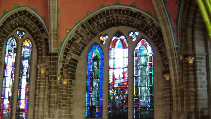 Fenster von Georg Meistermann im Dekagon von St. Gereon