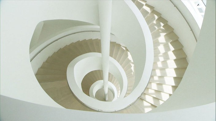 Die Spiraltreppe erinnert an ein Schneckenhaus