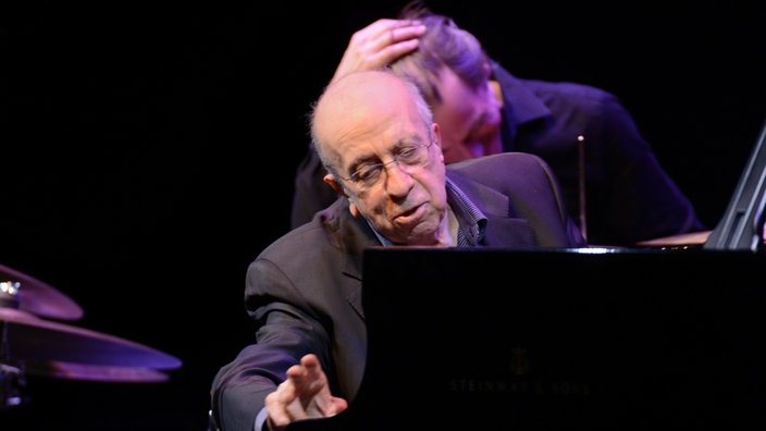 Der französische Pianist Martial Solal vom Martial Solal Trio beim WDR 3 Jazzfest 2016 in Münster