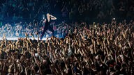Depeche Mode-Sänger Dave Gahan bei einem Konzert, 2017 in Birmingham