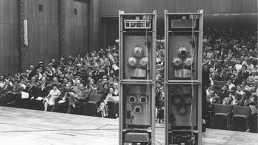Musik der Zeit - 50er: Uraufführung von Karlheinz Stockhausens Gesang der Jünglinge. Mai 1956 im WDR Funkhaus