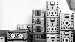 70 Jahre Musik der Zeit - Gerätekaskade im Studio für Elektronische Musik