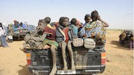 Auf der Flucht: Malische Flüchtlinge auf dem Weg nach Mauretanien