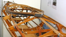 Holzgerüst eines historischen Faltbootes