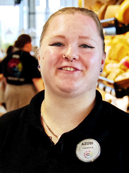 Theresa Becker im Portrait in der Bäckerei