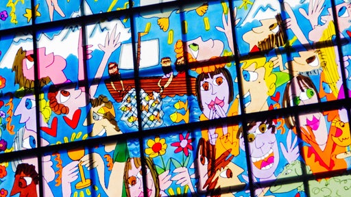 Bunte Kirchenfenster im Pop-Art-Stil von James Rizzi 