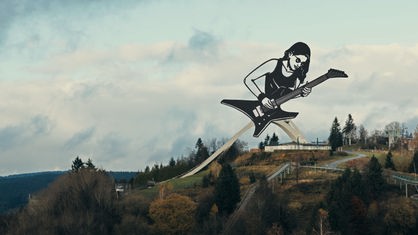 Ausschnitt aus der WDR-Kampagne des Scherenschnitt-Künstlers Paperboyo: In Winterberg wird aus der Skisprungschanze ein breitbeinig stehender Rockstar mit Gitarre.