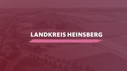 Der Blick von oben auf das Naturschutzgebiet "Am hintersten Berg" in Hückelhoven. Darauf der Schriftzug "Landkreis Heinsberg".