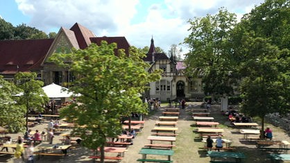 Der Biergarten im Stadtwaldhaus in Krefeld