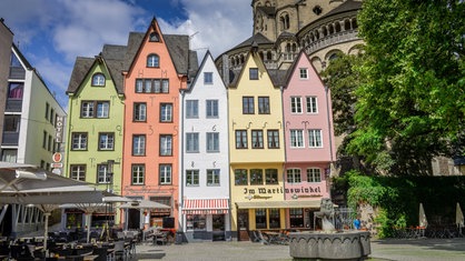 Die fünf Giebelhäuser am Fischmarkt in Köln