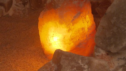 Bild von einer leuchtenden Salzkristalllampe
